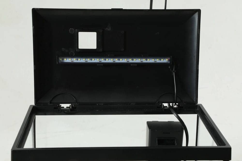ZOLUX Aquarium INITIO 40 mit Kaskadenfilter 30 und LED, 24 l, schwarz + Gratis-Zubehör 352188+352192+352202+352217 – Bild 4