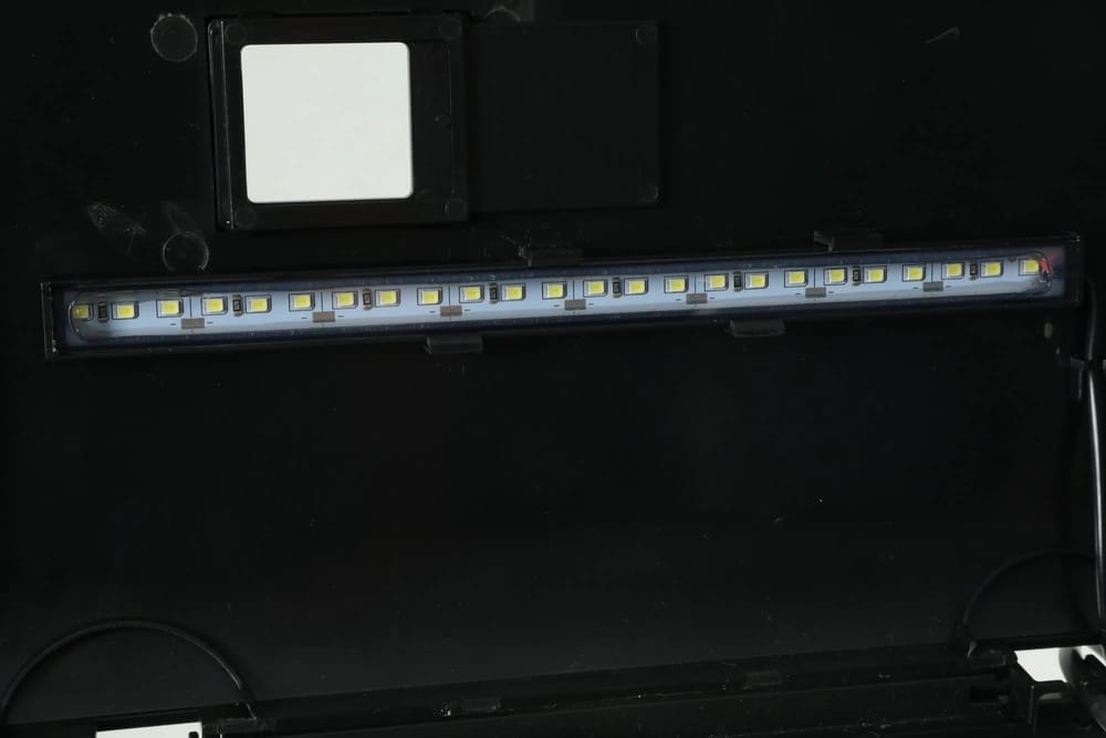 ZOLUX Aquarium INITIO 40 mit Kaskadenfilter 30 und LED, 24 l, schwarz + Gratis-Zubehör 352188+352192+352202+352217 – Bild 11